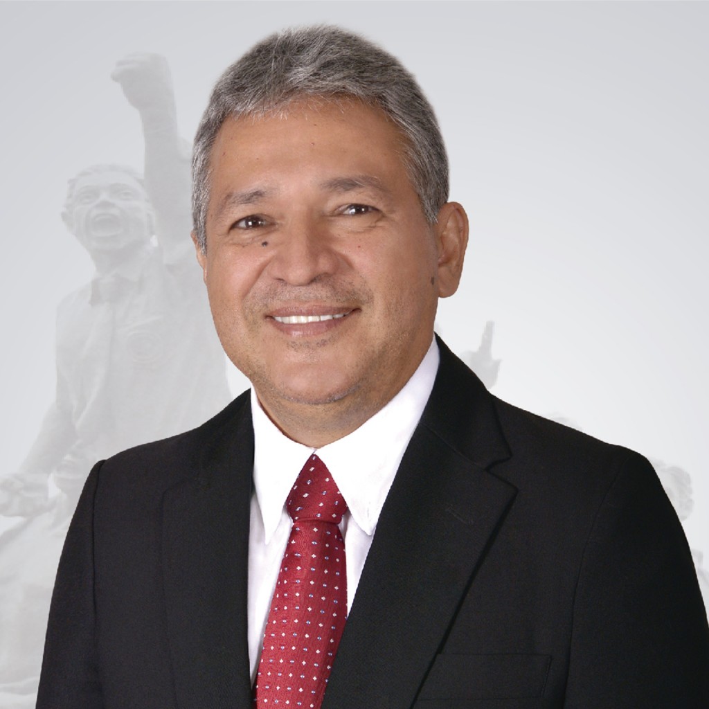 César Quezada Abad